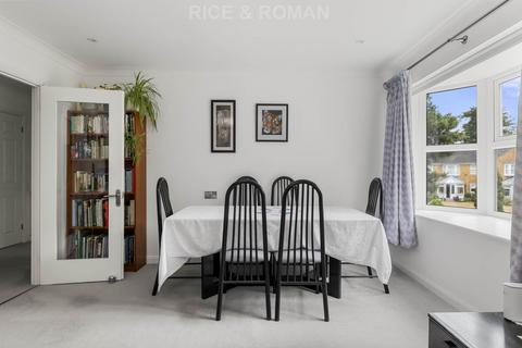 2 bedroom retirement property for sale, Hall Place Drive, Weybridge KT13