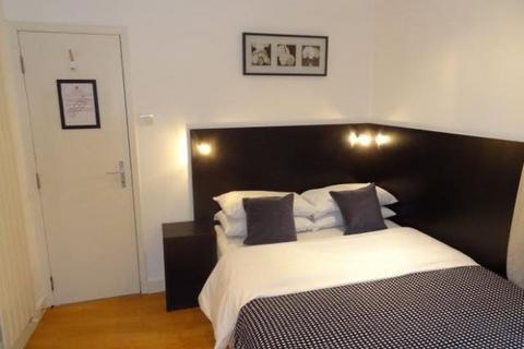 1 bedroom apartment to rent, Cartwright Gardens, London, WC1H