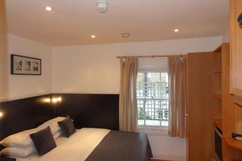 1 bedroom apartment to rent, Cartwright Gardens, London, WC1H