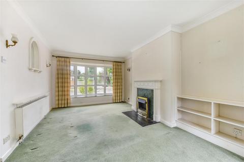 3 bedroom terraced house for sale, Court Close, Liphook