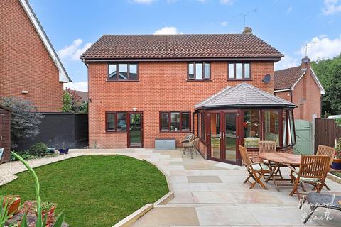 undefined, Chevely Close, Epping CM16