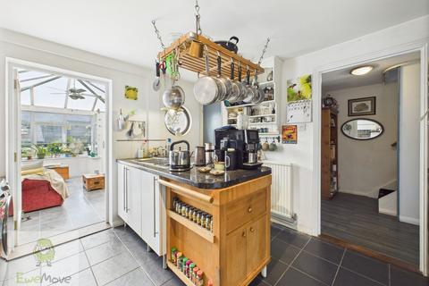 15 Margetts Place, Lower Upnor, Rochester, ME2 4XF