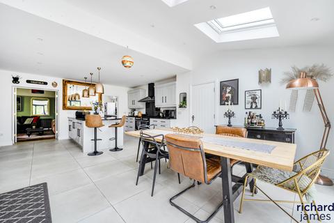 undefined, Oxford Road, Calne, SN11