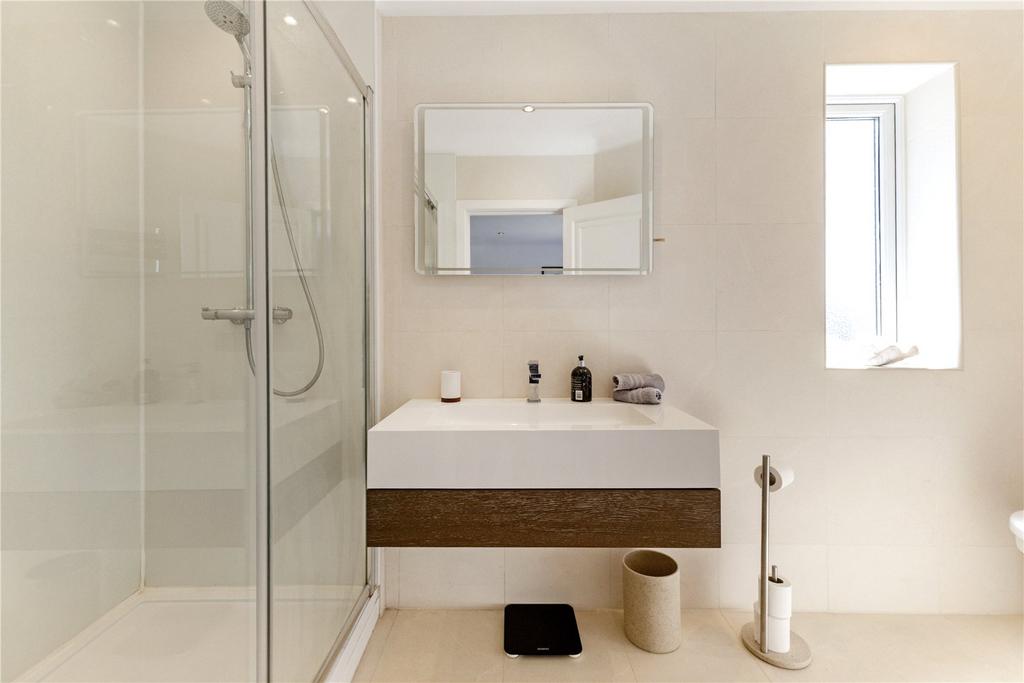 Bedroom Two En Suite
