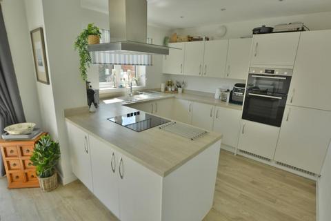 4 bedroom detached house for sale, Bellflower Road, Wimborne, BH21 4FR