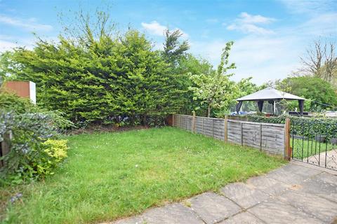 undefined, Thistleworth Close, Middlesex