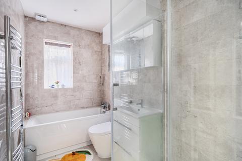 14 Paisley Road, Carshalton, SM5 1SR