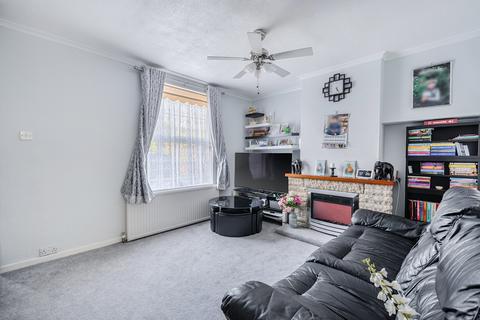 14 Paisley Road, Carshalton, SM5 1SR