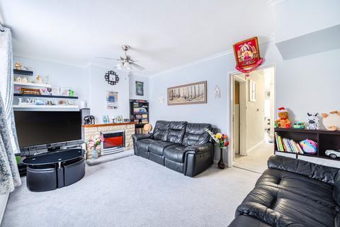 14 Paisley Road, Carshalton, SM5 1SR