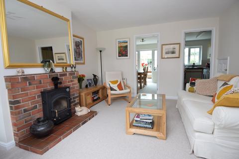 undefined, Vicarage Gardens, Netheravon, SP4 9RW