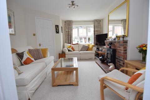 undefined, Vicarage Gardens, Netheravon, SP4 9RW