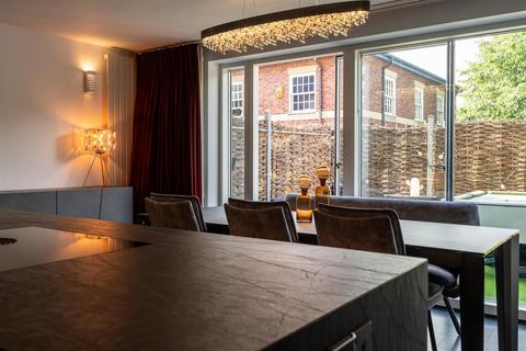 3 bedroom townhouse for sale, Cemetery Road, Sheffield