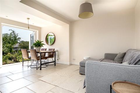 90 Blackoak Road, Cardiff, CF23 6QX