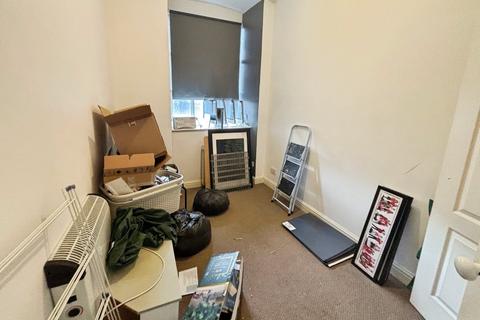 2 bedroom flat to rent, Wellington Road South, Stockport, Greater Manchester, SK3