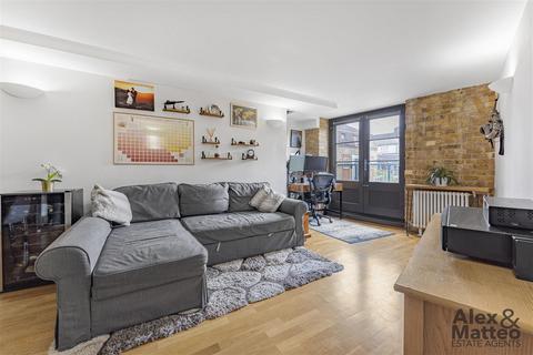 1 bedroom flat for sale, Globe Wharf, Rotherhithe Street, SE16