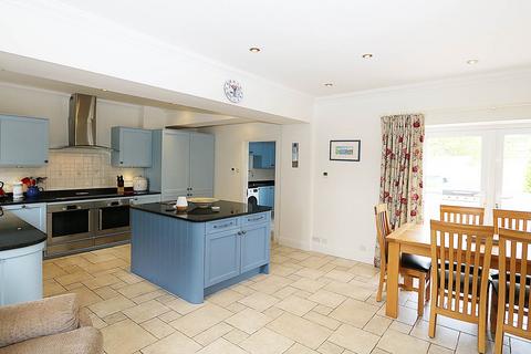 undefined, Waylands Close, Bradfield