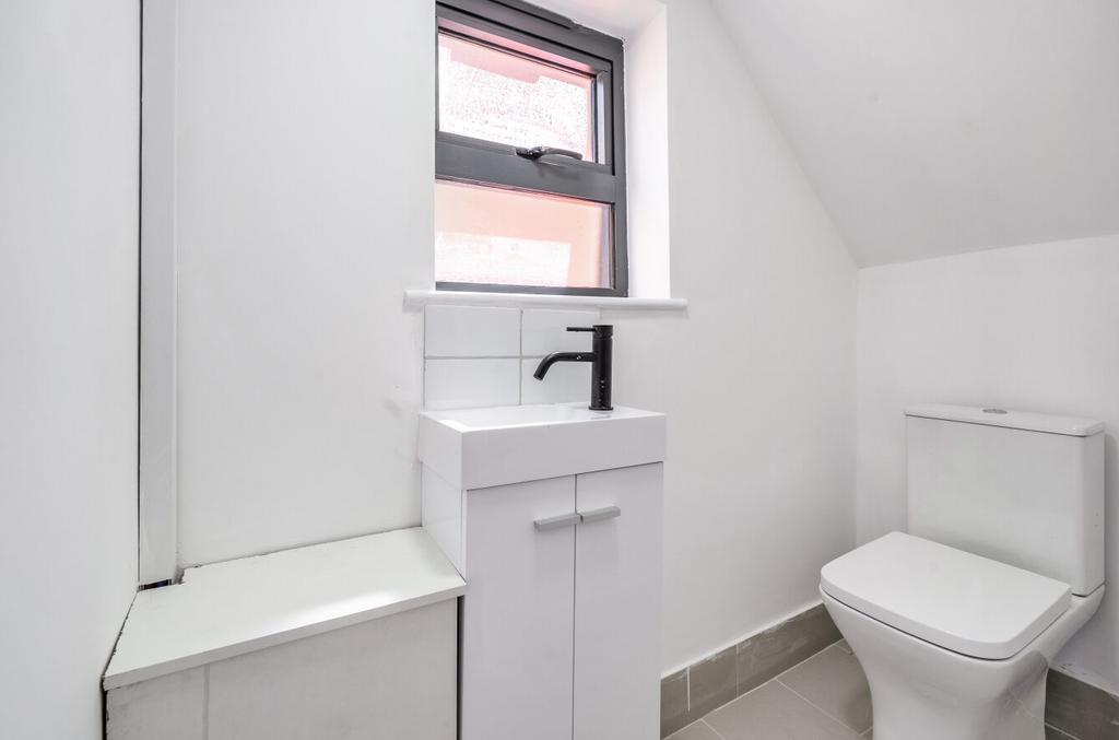 Ground Floor Wc