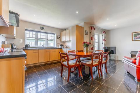 4 bedroom detached bungalow for sale, Abbey Lane, Errol, PH2