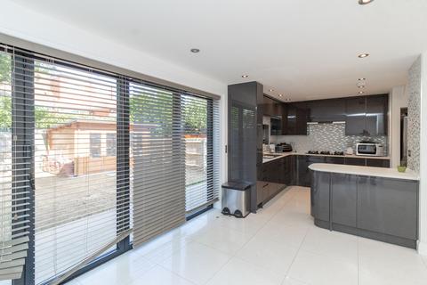 6 bedroom detached house for sale, Edgwarebury Lane, Edgware, HA8