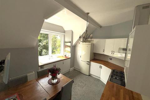 2 bedroom apartment for sale, 142 Widmore Road, Bromley
