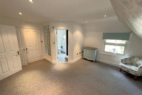 2 bedroom apartment for sale, 142 Widmore Road, Bromley
