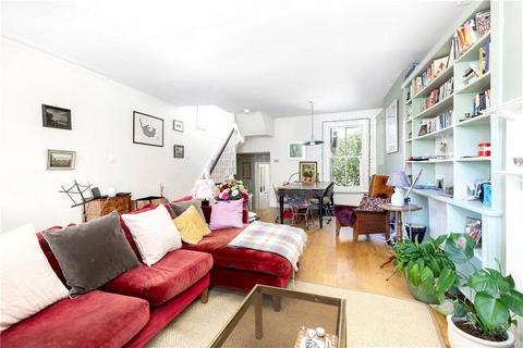 3 bedroom terraced house for sale, Gayford Road, London W12