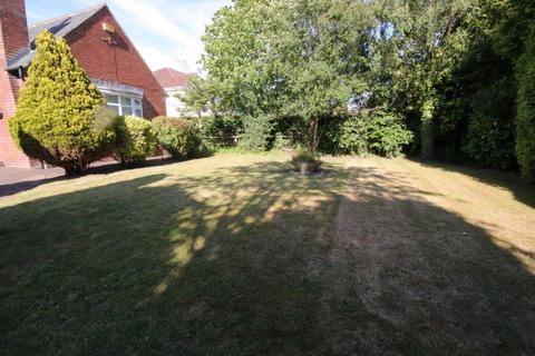 4 bedroom detached bungalow for sale, 204 Darras Road, Ponteland, Newcastle upon Tyne NE20 9AJ