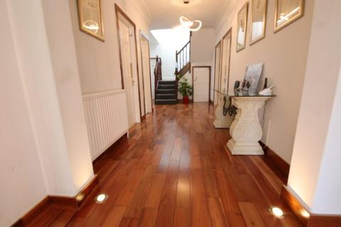 4 bedroom detached bungalow for sale, 204 Darras Road, Ponteland, Newcastle upon Tyne NE20 9AJ