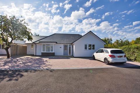 2 bedroom bungalow for sale, Bewsbury Crescent, Whitfield, CT16