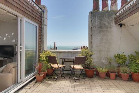2 bedroom flat for sale, Old Steine, Brighton BN1