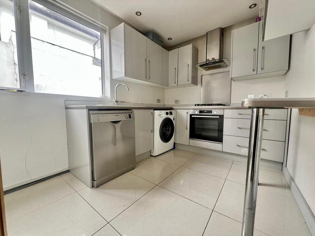 Whats App Image 2025-10-01 at 2.02.02 PM (1).jpeg