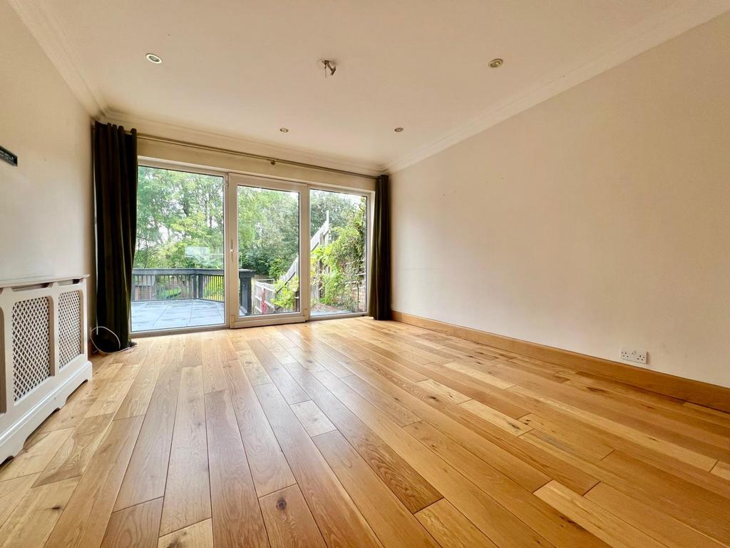 Whats App Image 2025-10-01 at 2.02.01 PM (1).jpeg