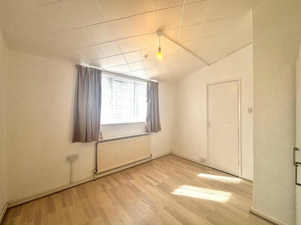 Bedroom 2.jpeg