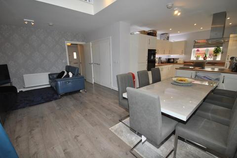 4 bedroom detached house for sale, Hanging Barrows, Boughton
