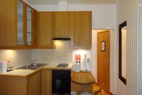 undefined, 30-31 Cartwright Gardens, London, Greater London, WC1H