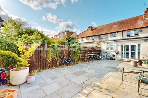 19 Lyndhurst Road, Greenford, UB6 9QR