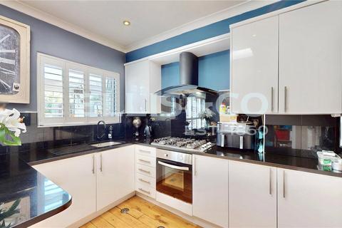19 Lyndhurst Road, Greenford, UB6 9QR