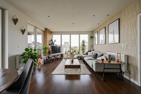 2 bedroom flat to rent, Royal Albert, Gallions Reach, London, E16