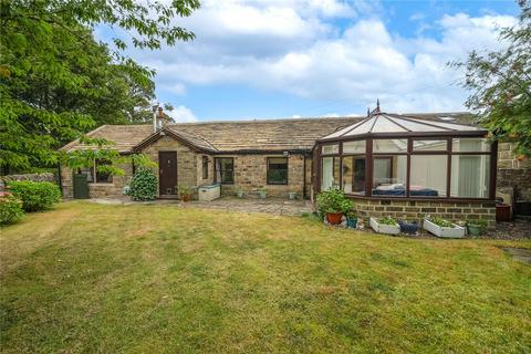 2 bedroom bungalow for sale, Lower Mistle, Carlton Hall, East Carlton, Yeadon, Leeds