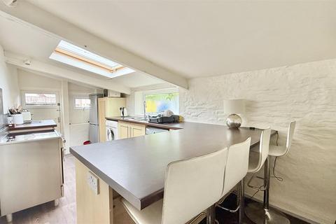 3 bedroom cottage for sale, Church Street, Braunton EX33