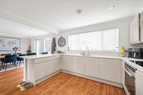 1a Amhurst Road, Telscombe Cliffs, Peacehaven, BN10 7AG