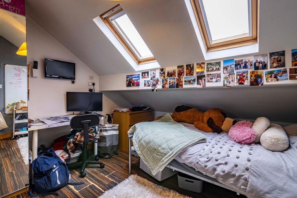Bedroom 5