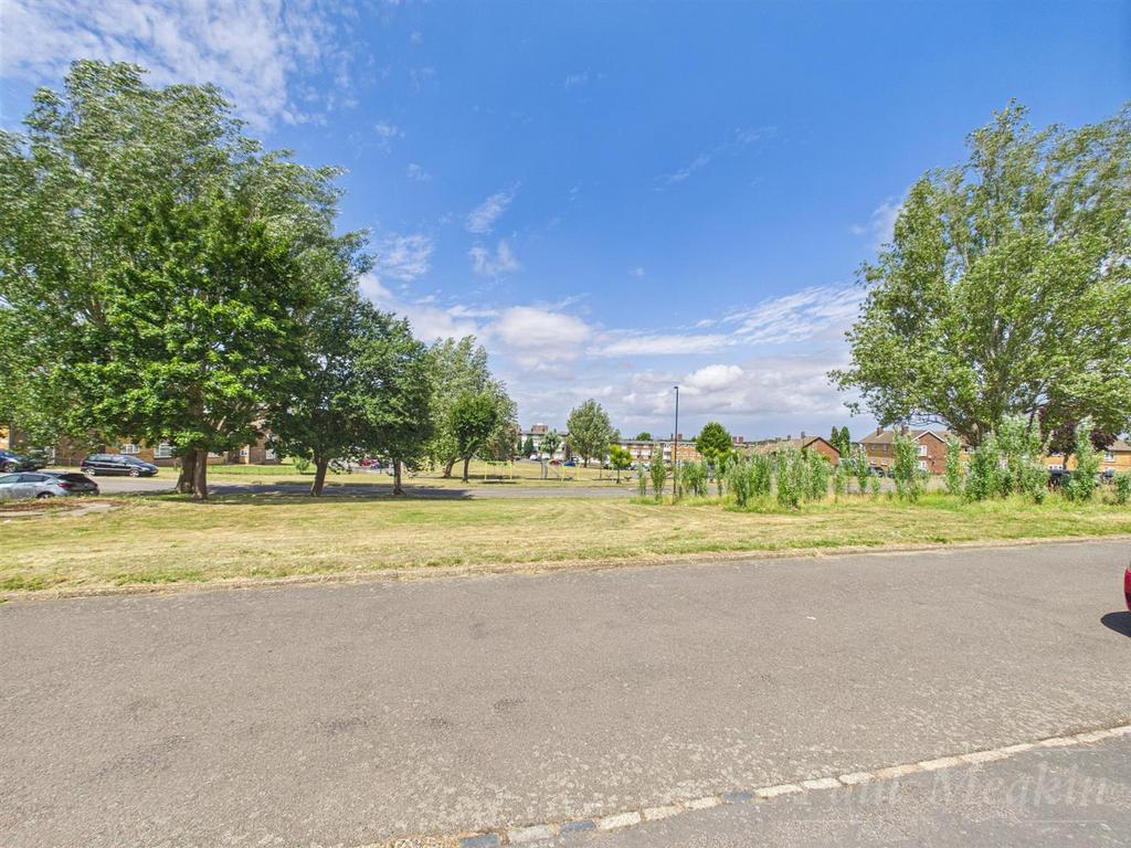Castle Hill Avenue