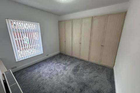 41 Eaves Lane, Chadderton, Oldham, OL9 8RG