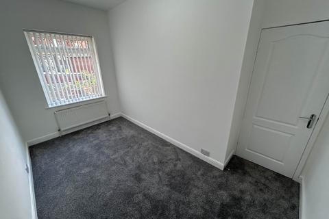 41 Eaves Lane, Chadderton, Oldham, OL9 8RG