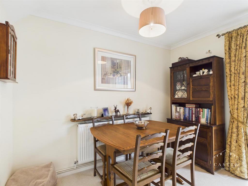 Lounge/dining room