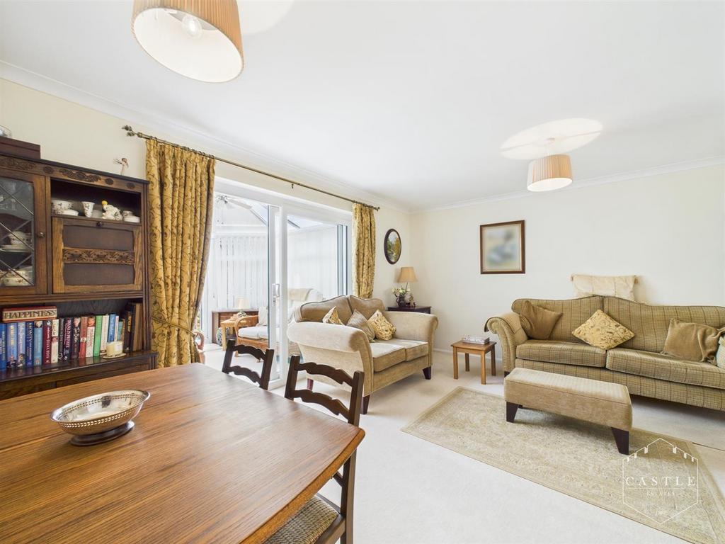Lounge/dining room