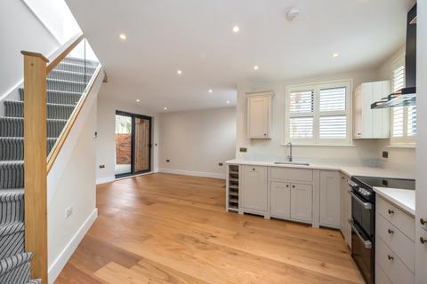 2 bedroom semi-detached house to rent, The Drove, Brighton, East Sussex, BN1