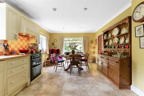 4 bedroom detached house for sale, Powntley Copse, Alton