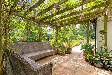 4 bedroom detached house for sale, Powntley Copse, Alton